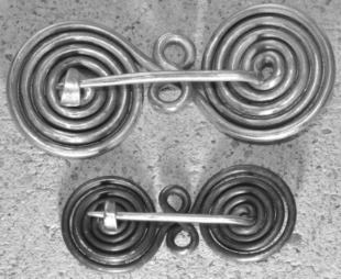 double spiral brooch clasp