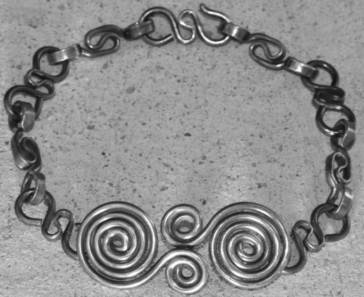 double spiral link bracelet